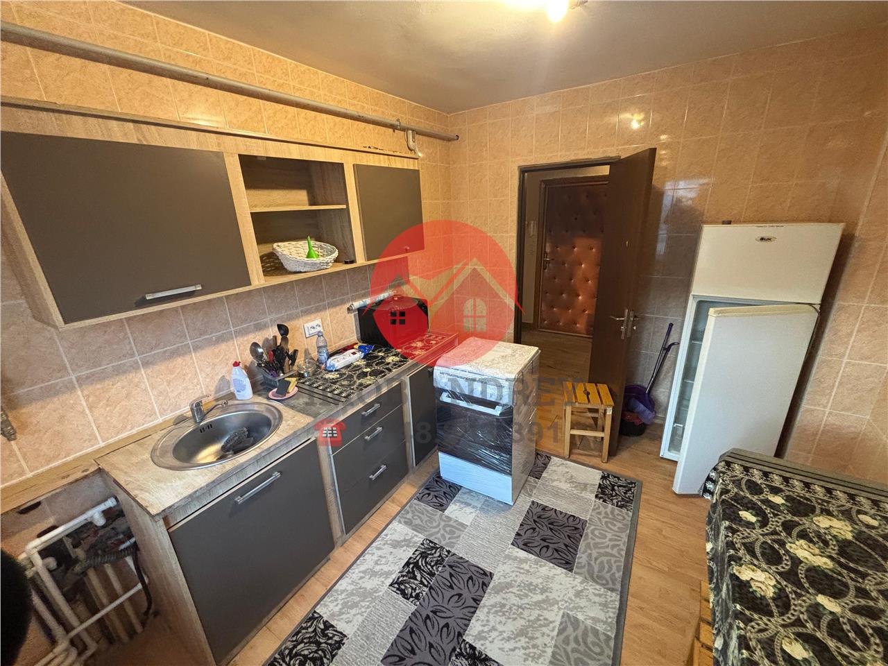 Apartament 3 camere str. Victoriei, mobilat complet, ideal muncitori