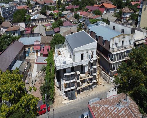 Cladire moderna în curs de renovare – 550 mp, ultracentral, Tulcea