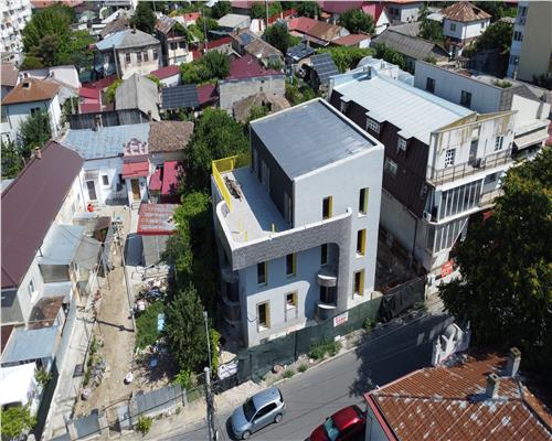 Cladire moderna în curs de renovare – 550 mp, ultracentral, Tulcea