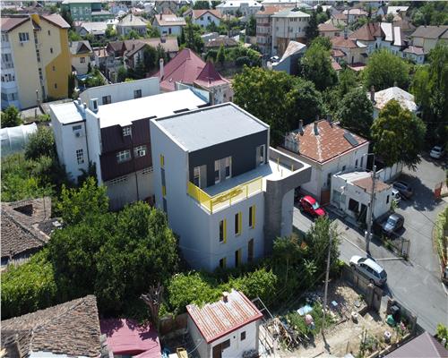 Cladire moderna în curs de renovare – 550 mp, ultracentral, Tulcea
