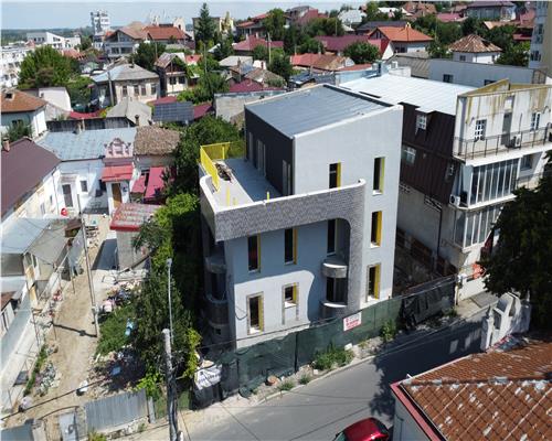 Cladire moderna în curs de renovare – 550 mp, ultracentral, Tulcea