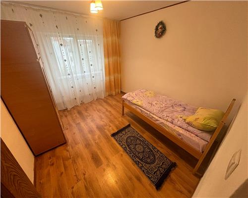 Apartament de inchiriat - 3 Camere, Strada Podgoriilor