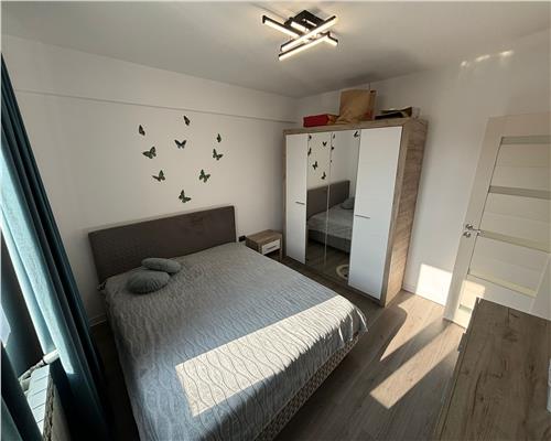 Apartament ultracentral de �nchiriat, 2 camere, vedere superba la faleza