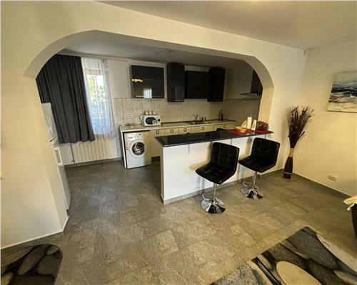 Casa tip duplex complet mobilata, curte 250 mp, garaj, foisor, zona linistita