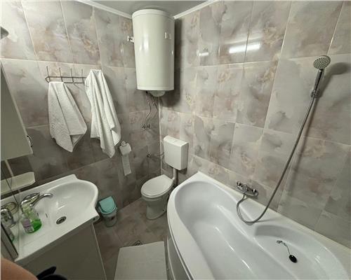 Casa tip duplex complet mobilata, curte 250 mp, garaj, foisor, zona linistita