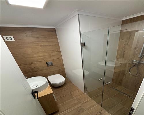 Apartament 3 camere ultracentral, prima închiriere