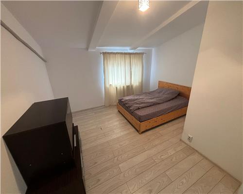 Apartament 3 camere, 6 locuri, utilat complet, zona Politia de Frontiera
