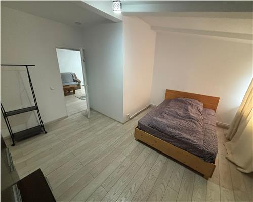 Apartament 3 camere, 6 locuri, utilat complet, zona Politia de Frontiera