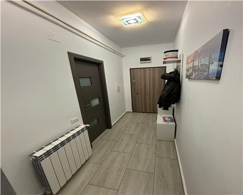 Apartament 2 camere de închiriat, ultracentral, bloc nou, parter, terasa