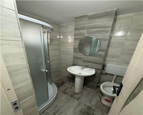 Apartament 2 camere de închiriat pe strada Alunisului, recent renovat, nemobilat