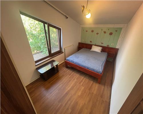 Inchiriere apartament 3 camere, open-space, zona Pelican
