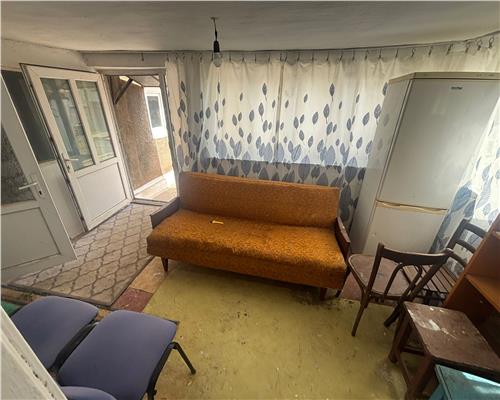 Casa batrâneasca de vânzare, zona Taberei, 372mp teren