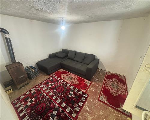 Casa batrâneasca de vânzare, zona Taberei, 372mp teren