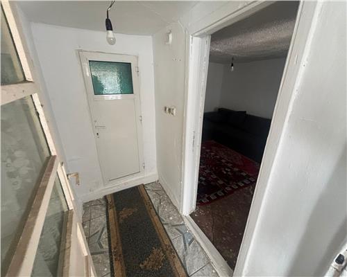 Casa batrâneasca de vânzare, zona Taberei, 372mp teren