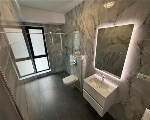 Apartament 2 camere ultracentral, lux, cu terasa si vedere la Dunare