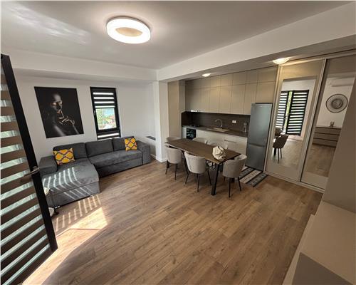 Apartament 2 camere ultracentral, lux, cu terasa si vedere la Dunare