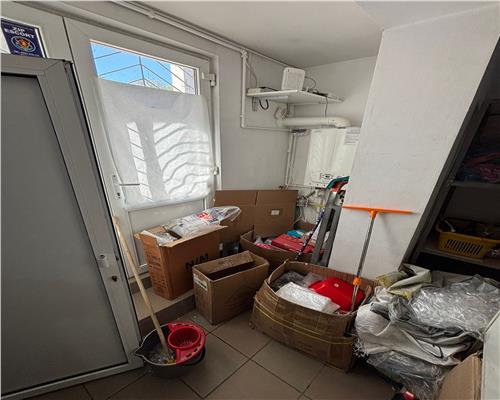 De închiriat spatiu 84 mp, parter, zona intens circulata, central