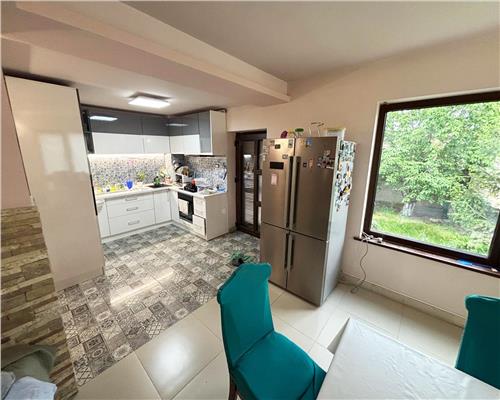 Casa spatioasa si solida in Mineri, ideala pentru familie sau pensiune