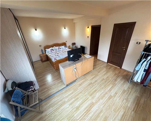 Casa spatioasa si solida in Mineri, ideala pentru familie sau pensiune