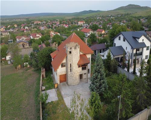 Casa spatioasa si solida in Mineri, ideala pentru familie sau pensiune