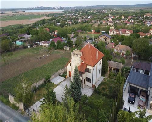 Casa spatioasa si solida in Mineri, ideala pentru familie sau pensiune