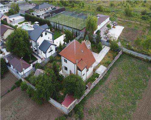 Casa spatioasa si solida in Mineri, ideala pentru familie sau pensiune