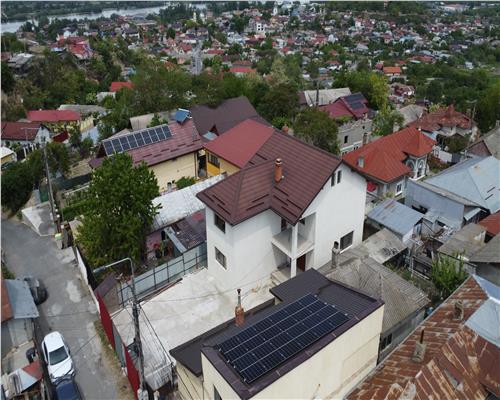 Casa P+1 spatioasa cu 3 dormitoare, 228 mp, teren 300 mp