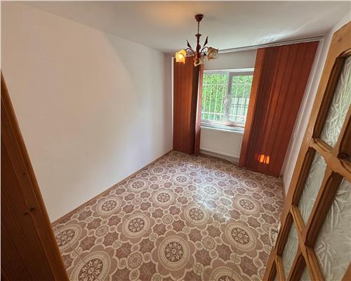 Apartament 2 camere renovat, parter, 43 mp, nemobilat