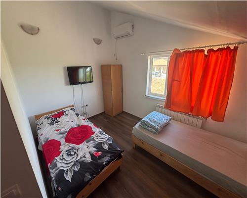 Casa spatioasa de închiriat pentru muncitori, în Mineri, lânga Tulcea