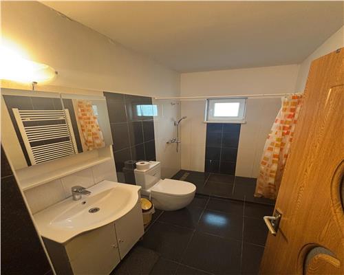 Casa spatioasa de închiriat pentru muncitori, în Mineri, lânga Tulcea