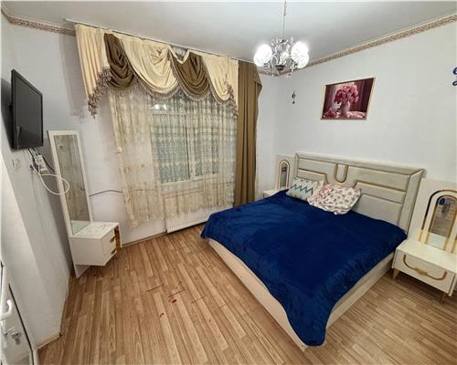 Casa de vânzare 3 camere zona ultracentrala, renovata, mobilata