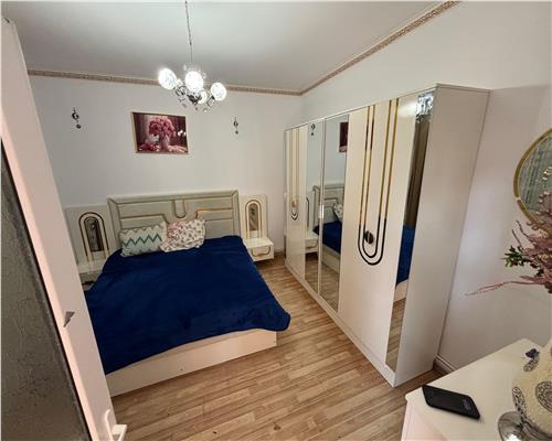 Casa de vânzare 3 camere zona ultracentrala, renovata, mobilata