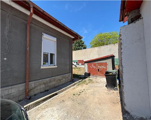 Casa de vânzare 3 camere zona ultracentrala, renovata, mobilata