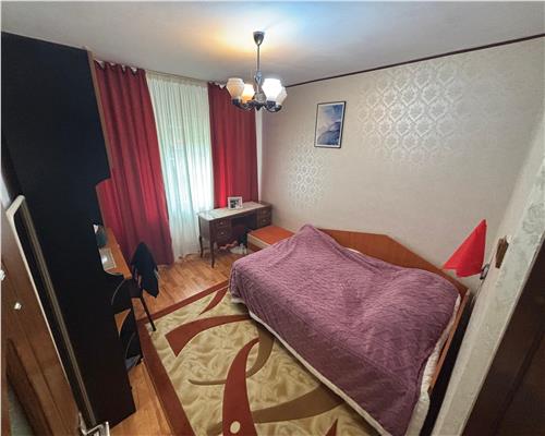 Apartament 3 camere, 71 mp, parter înalt, 2 bai, 2 balcoane