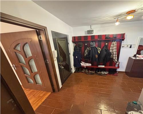 Apartament 3 camere, 71 mp, parter înalt, 2 bai, 2 balcoane