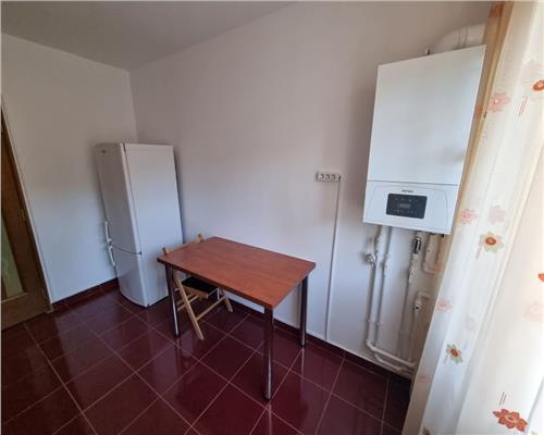 Apartament 3 camere decomandat, etaj 1, mobilat, Piata Noua, 66 mp