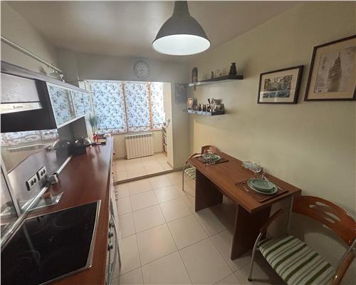 Apartament 3 camere ultracentral, etaj 1, mobilat complet – Str. Babadag