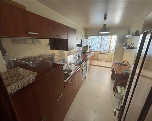 Apartament 3 camere ultracentral, etaj 1, mobilat complet – Str. Babadag