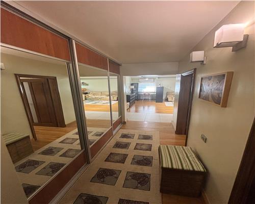 Apartament 3 camere ultracentral, etaj 1, mobilat complet – Str. Babadag