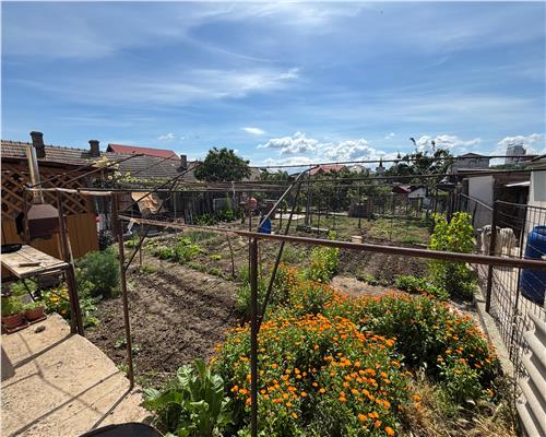 Casa ultracentrala de vânzare – Str. Trandafirilor, ideala pentru locuit