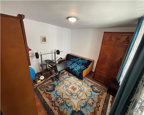Casa ultracentrala de vânzare – Str. Trandafirilor, ideala pentru locuit