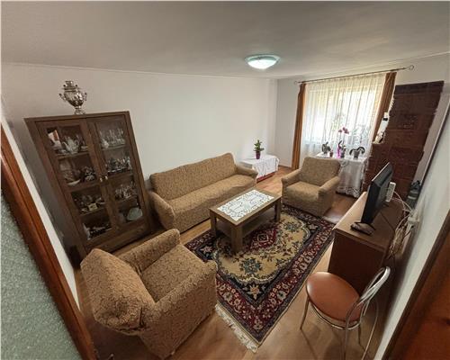Casa ultracentrala de vânzare – Str. Trandafirilor, ideala pentru locuit