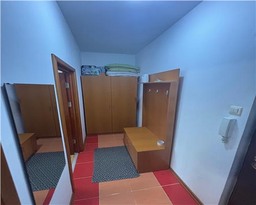 Garsoniera moderna de închiriat, mobilata complet, bloc nou cu lift, zona Centrala
