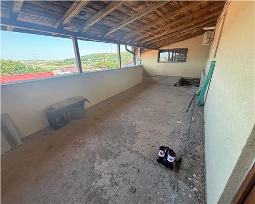 Apartament 4 camere, 180 mp + terasa, mobilat complet