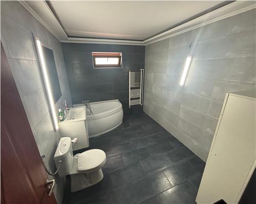 Apartament 4 camere, 180 mp + terasa, mobilat complet