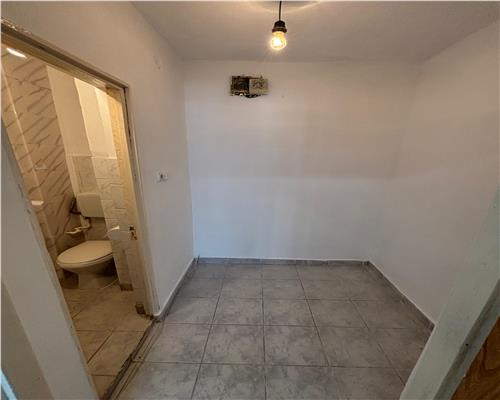 Spatiu comercial 30 mp de închiriat Central, Piata Noua, Tulcea, parter