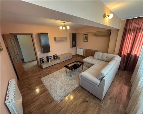 Apartament 3 camere, 72 mp, renovat, mobilat, etaj 3  zona pelican