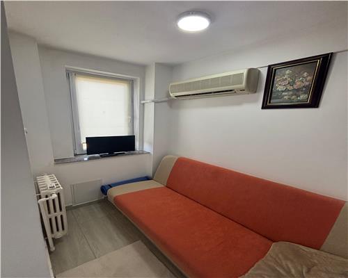 Garsoniera spatioasa tip 2 camere – renovata, mobilata, etaj 5 cu lift