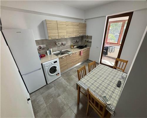 Inchiriere apartament 2 camere, mobilat, bloc nou, utilitati incluse