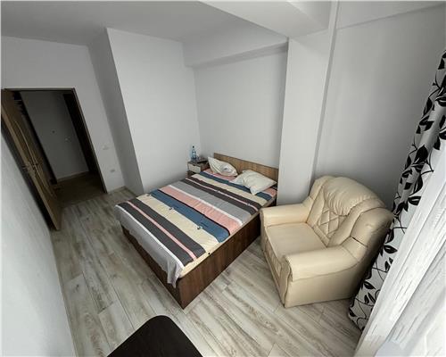 Inchiriere apartament 2 camere, mobilat, bloc nou, utilitati incluse
